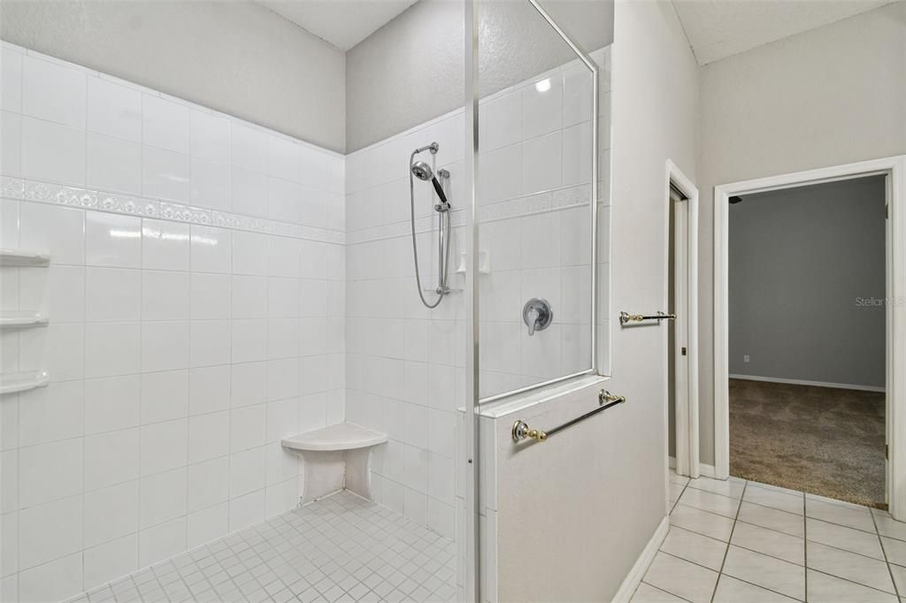 En Renta: $4,200 (3 camas, 2 baños, 2559 Pies cuadrados)