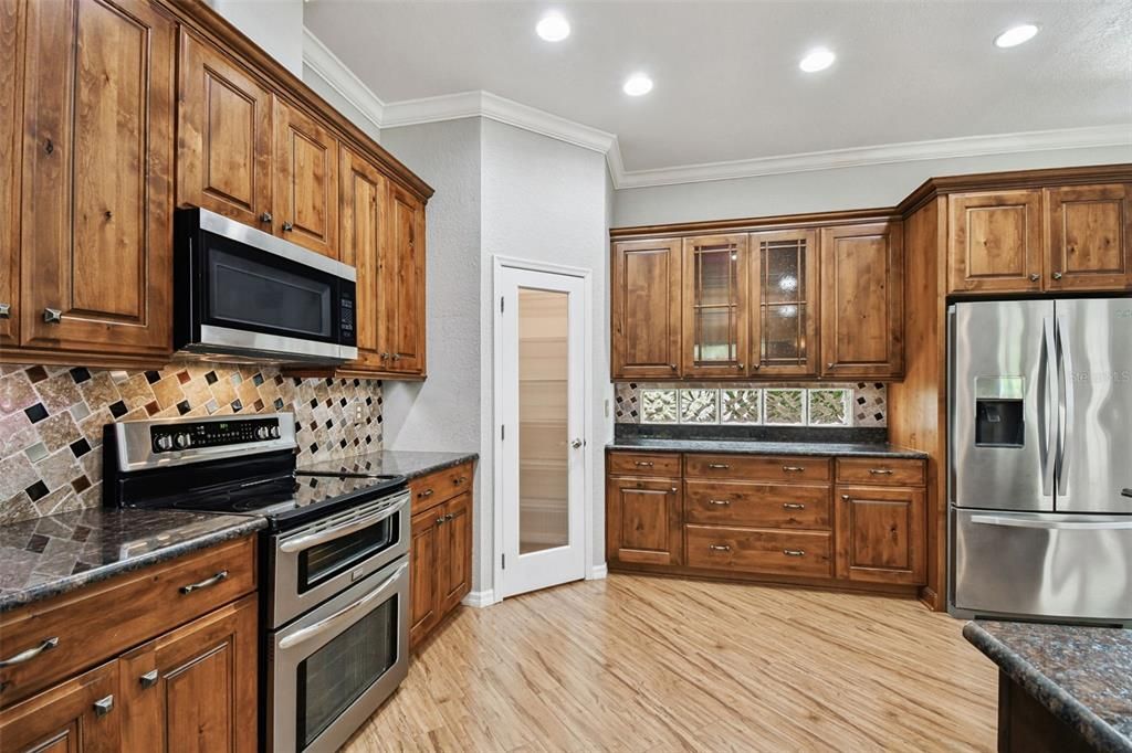 En Renta: $4,200 (3 camas, 2 baños, 2559 Pies cuadrados)