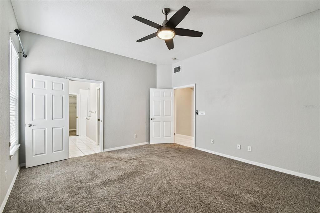 En Renta: $4,200 (3 camas, 2 baños, 2559 Pies cuadrados)