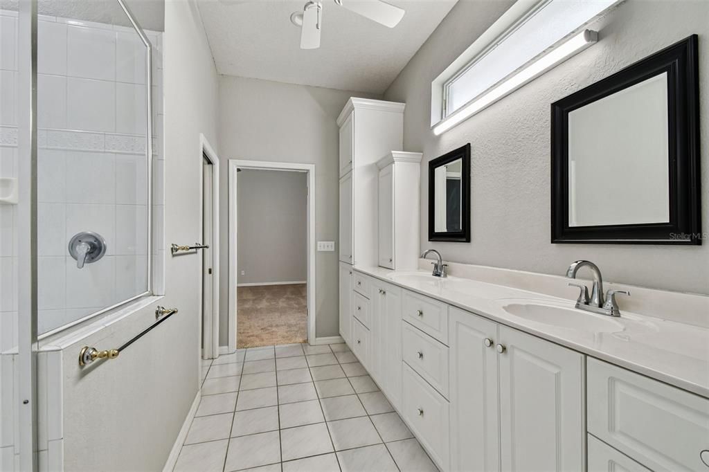 En Renta: $4,200 (3 camas, 2 baños, 2559 Pies cuadrados)