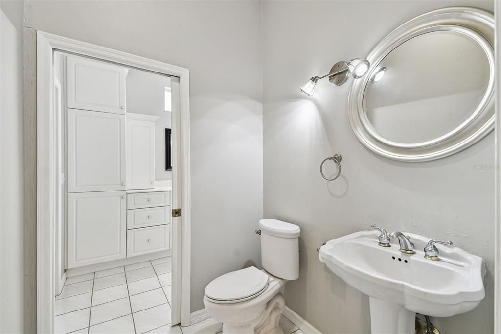 En Renta: $4,200 (3 camas, 2 baños, 2559 Pies cuadrados)