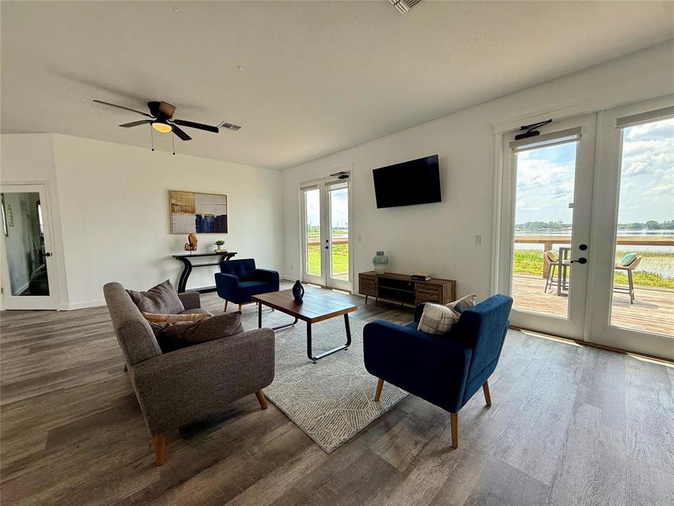 For Rent: $1,695 (3 beds, 2 baths, 1625 Square Feet)