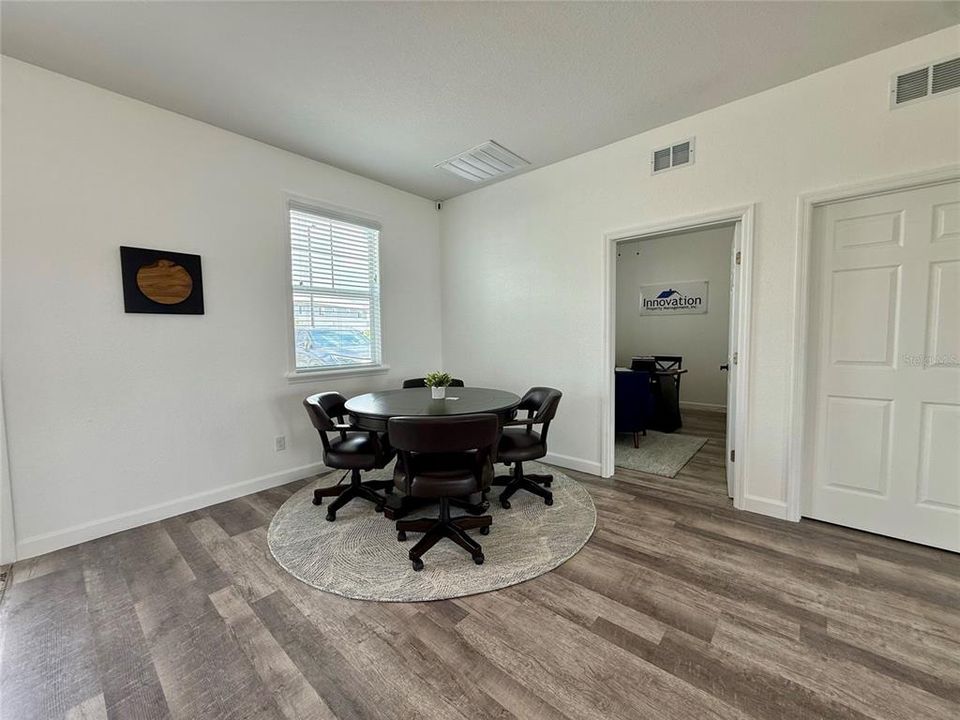 For Rent: $1,695 (3 beds, 2 baths, 1625 Square Feet)