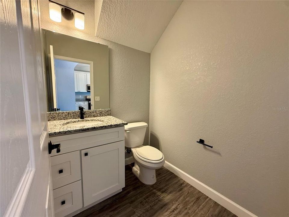 For Rent: $1,695 (3 beds, 2 baths, 1625 Square Feet)