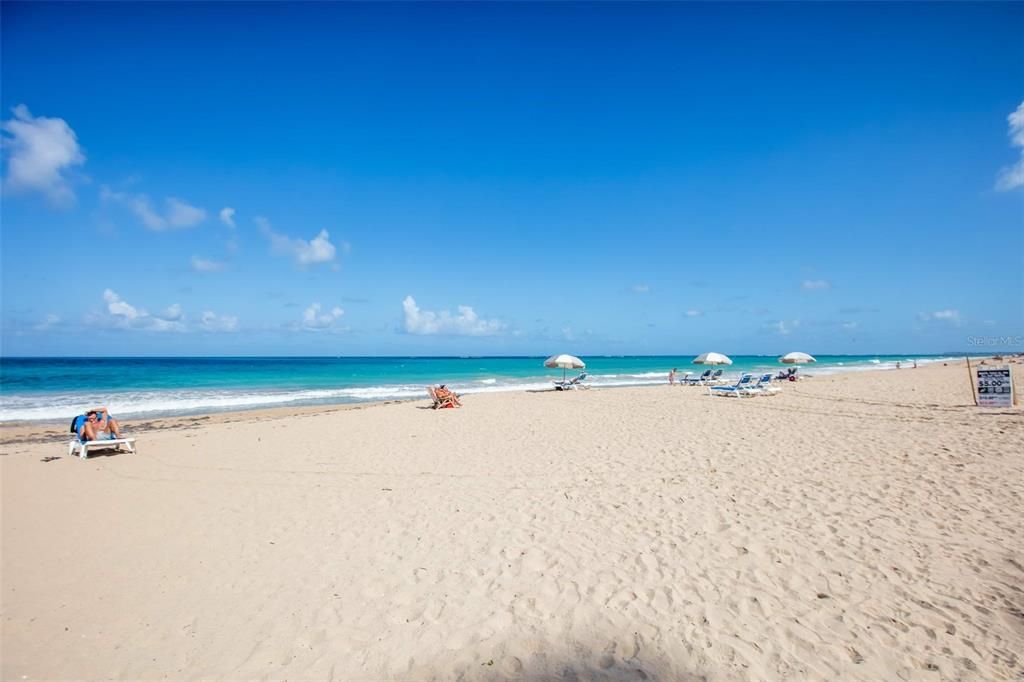 For Sale: $1,895,000 (4 beds, 3 baths, 1904 Square Feet)