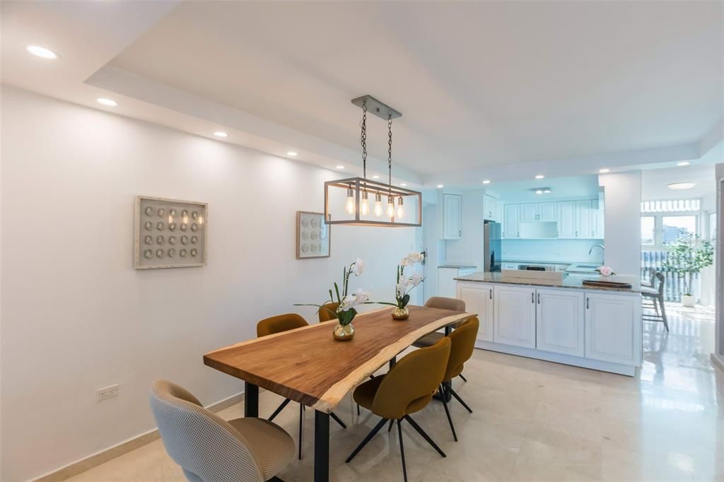 For Sale: $1,895,000 (4 beds, 3 baths, 1904 Square Feet)