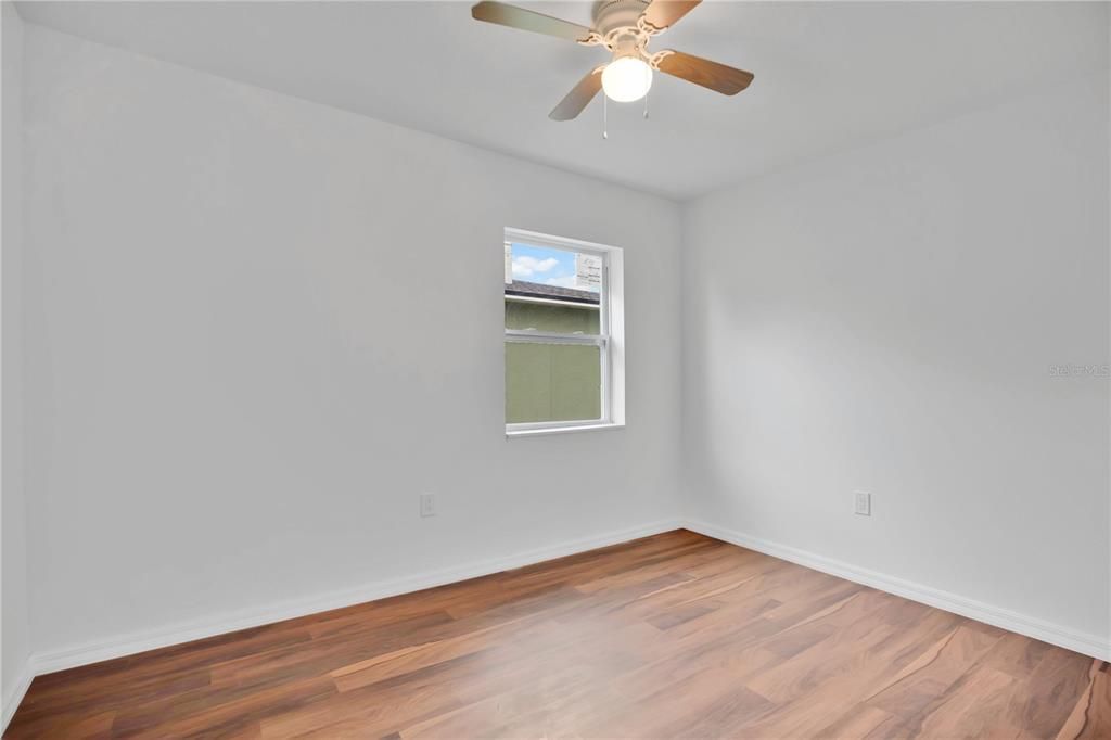 En Venta: $349,000 (3 camas, 2 baños, 1367 Pies cuadrados)