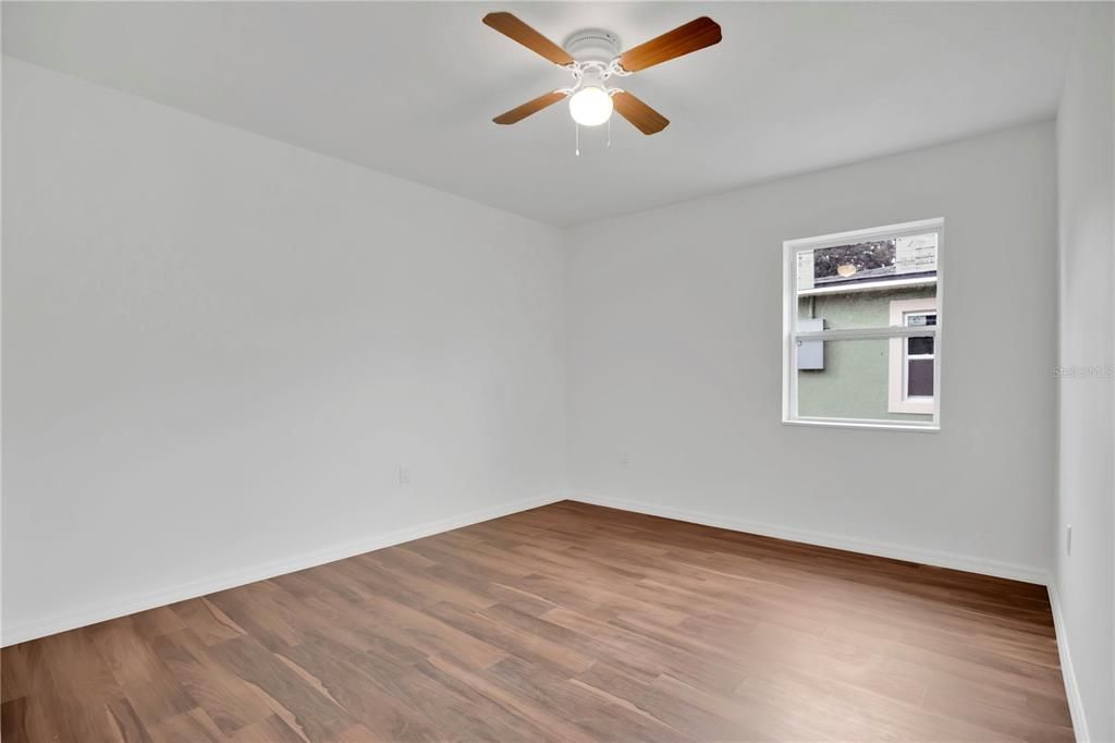 En Venta: $349,000 (3 camas, 2 baños, 1367 Pies cuadrados)