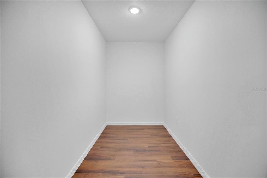 En Venta: $349,000 (3 camas, 2 baños, 1367 Pies cuadrados)