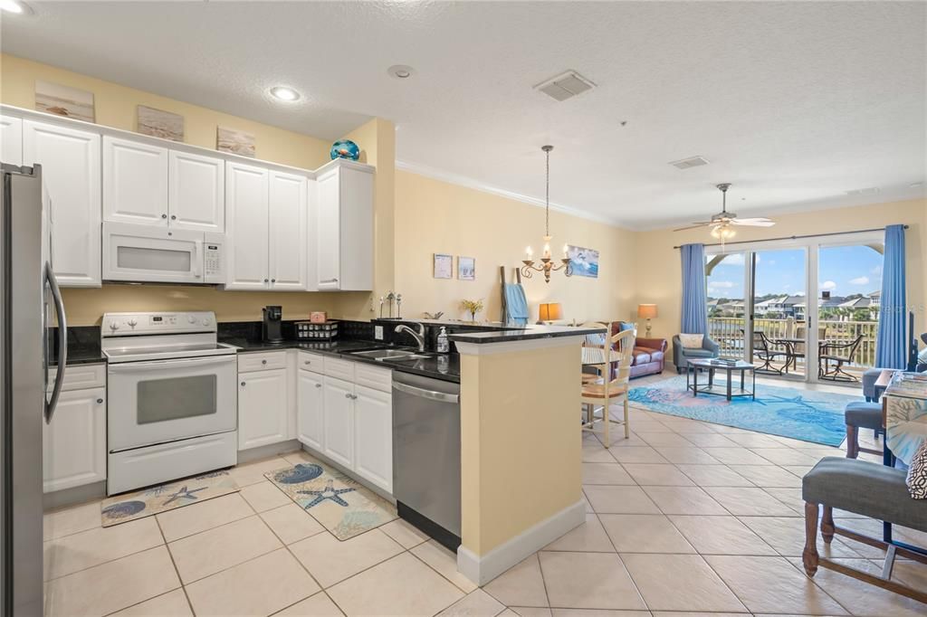 For Sale: $499,999 (3 beds, 2 baths, 1344 Square Feet)