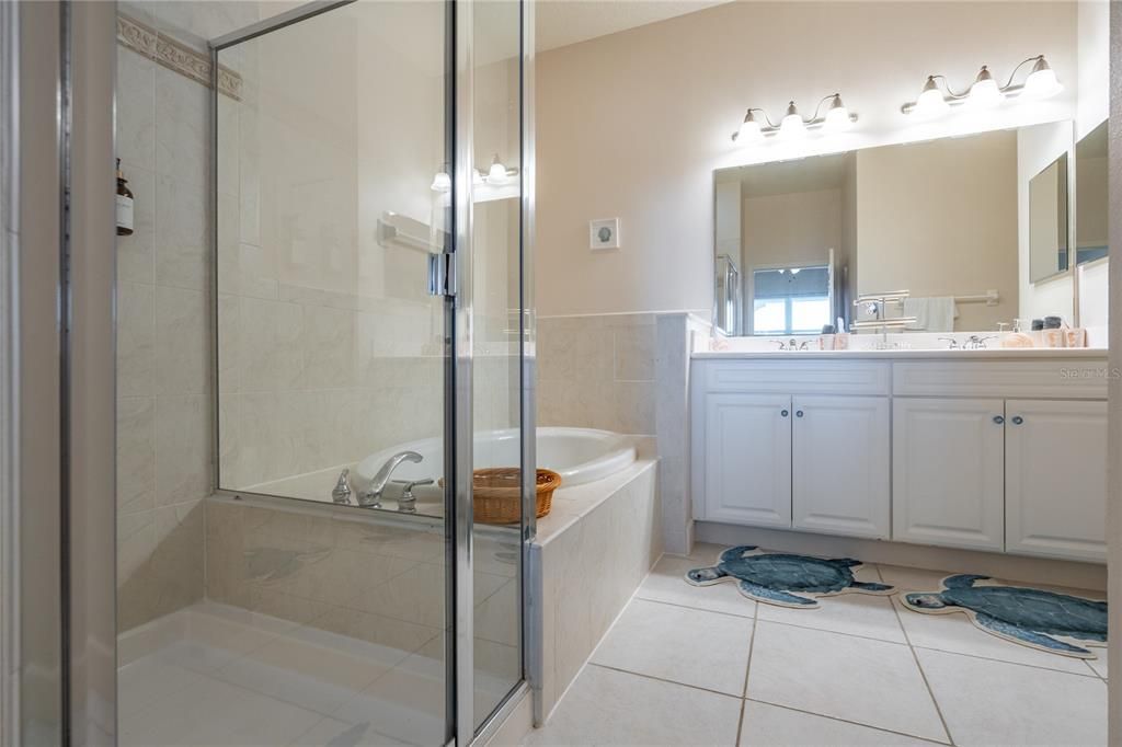 For Sale: $499,999 (3 beds, 2 baths, 1344 Square Feet)