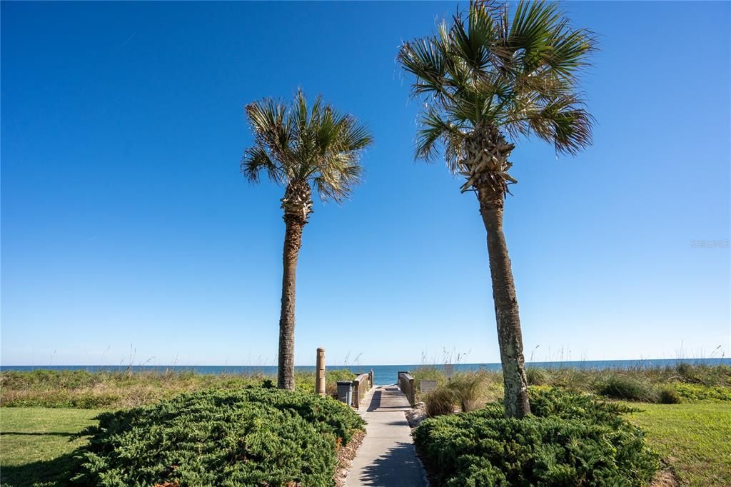 For Sale: $499,999 (3 beds, 2 baths, 1344 Square Feet)