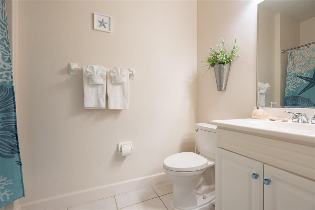 For Sale: $499,999 (3 beds, 2 baths, 1344 Square Feet)