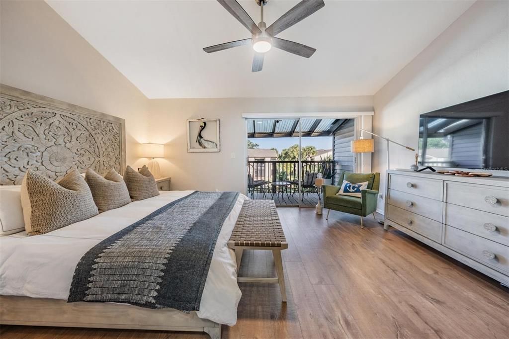 En Venta: $425,000 (3 camas, 2 baños, 965 Pies cuadrados)