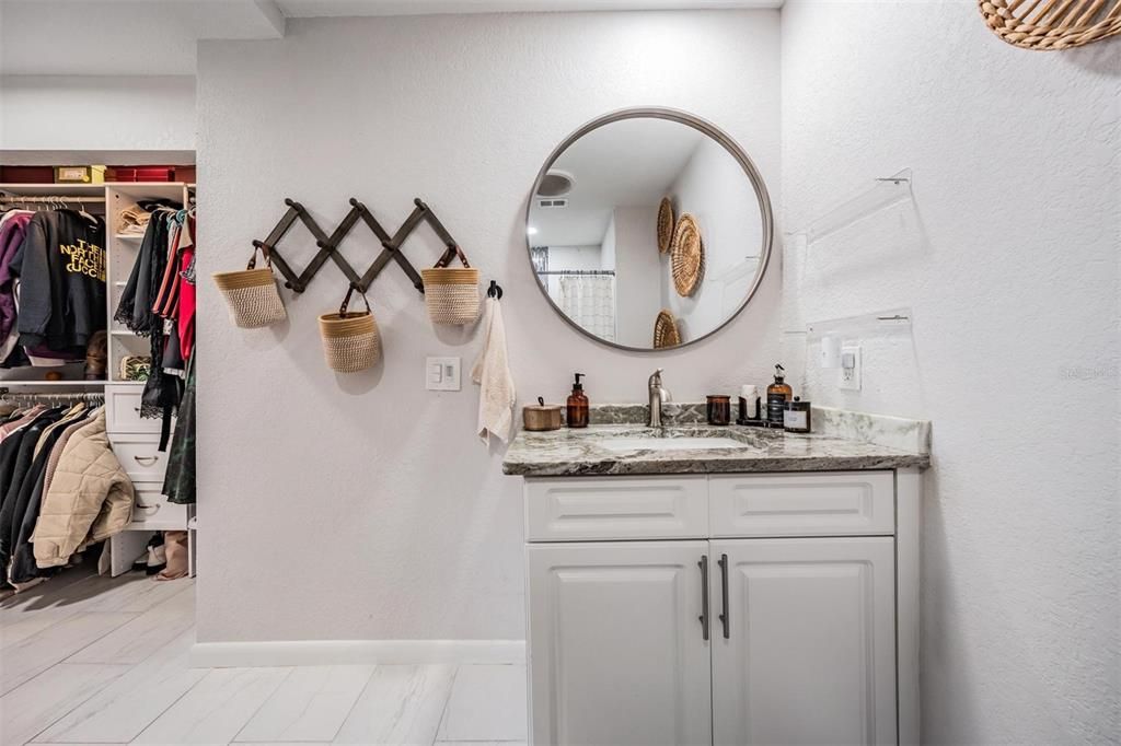 En Venta: $425,000 (3 camas, 2 baños, 965 Pies cuadrados)