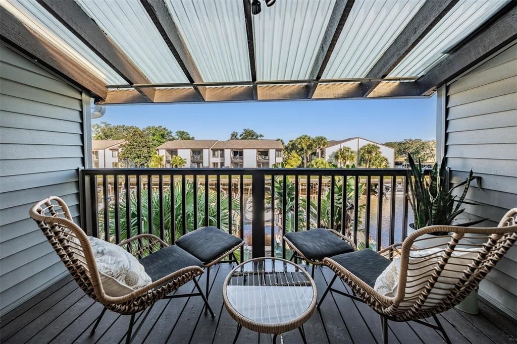 En Venta: $425,000 (3 camas, 2 baños, 965 Pies cuadrados)