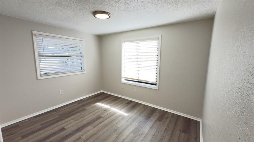 For Rent: $1,275 (2 beds, 1 baths, 758 Square Feet)