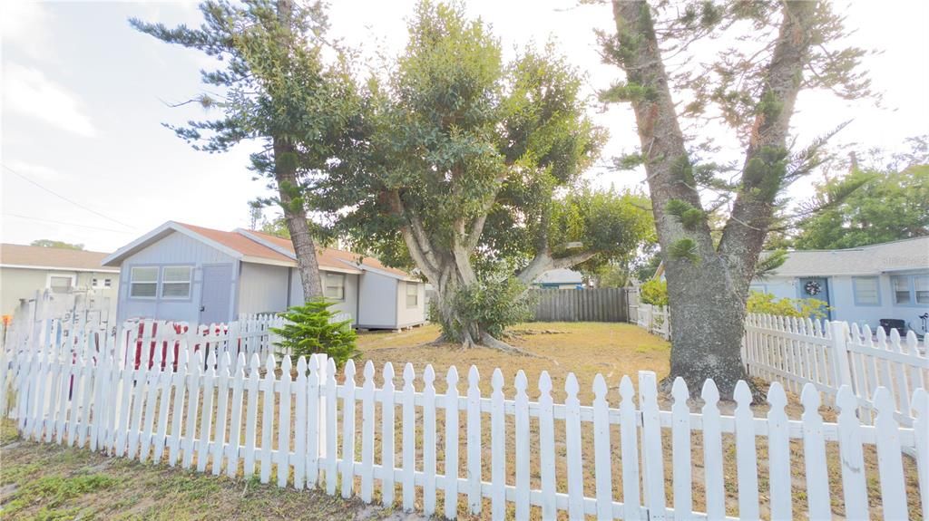 For Rent: $1,275 (2 beds, 1 baths, 758 Square Feet)