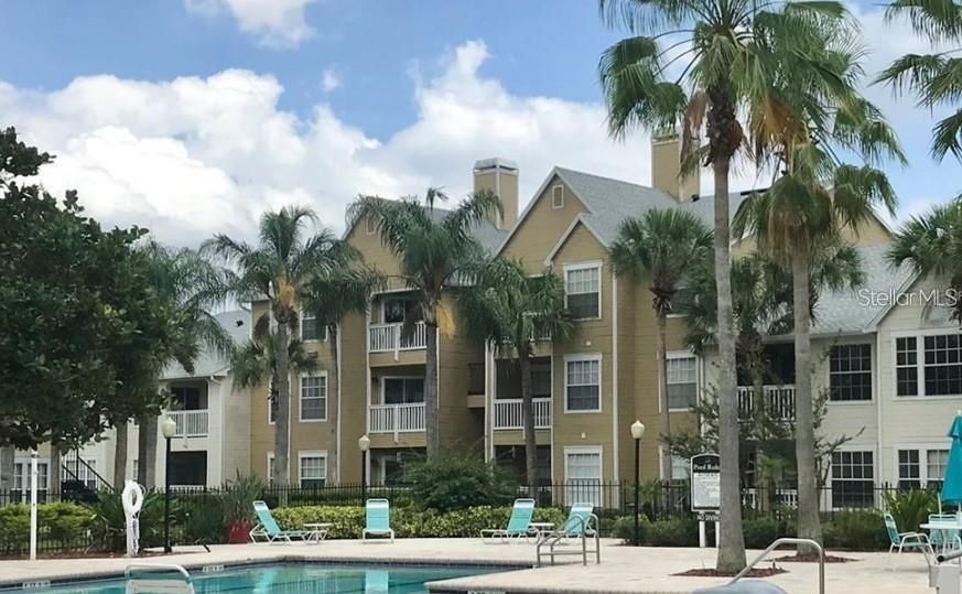 For Rent: $1,200 (1 beds, 1 baths, 627 Square Feet)