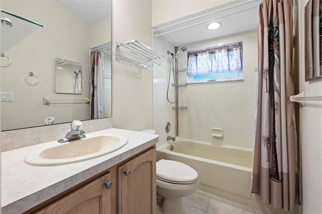 For Sale: $309,900 (2 beds, 2 baths, 1634 Square Feet)
