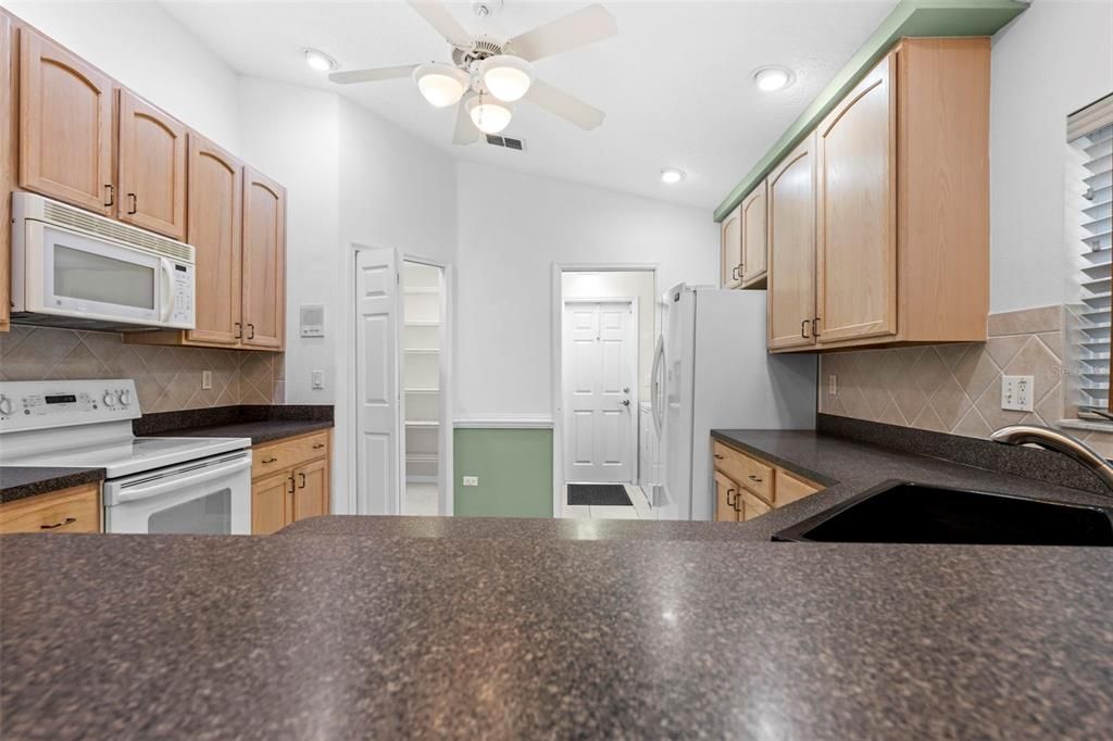 For Sale: $309,900 (2 beds, 2 baths, 1634 Square Feet)
