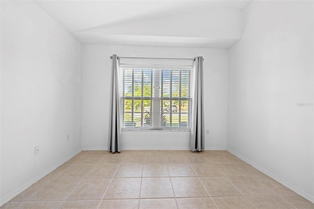 For Sale: $309,900 (2 beds, 2 baths, 1634 Square Feet)