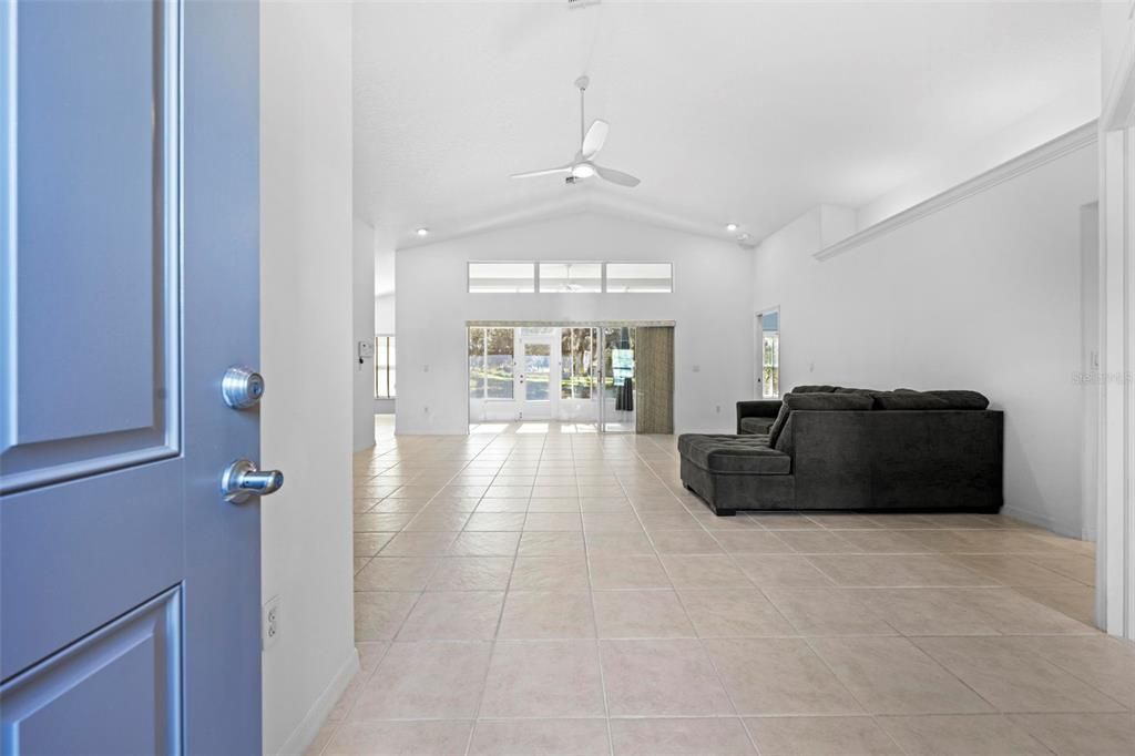 For Sale: $309,900 (2 beds, 2 baths, 1634 Square Feet)