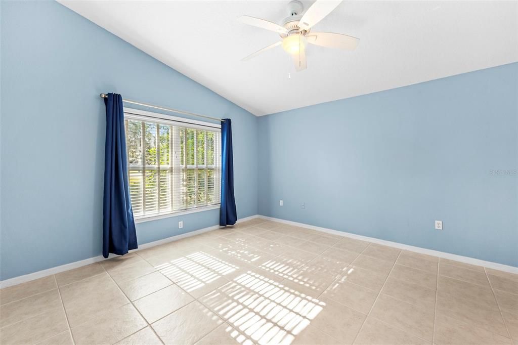 For Sale: $309,900 (2 beds, 2 baths, 1634 Square Feet)