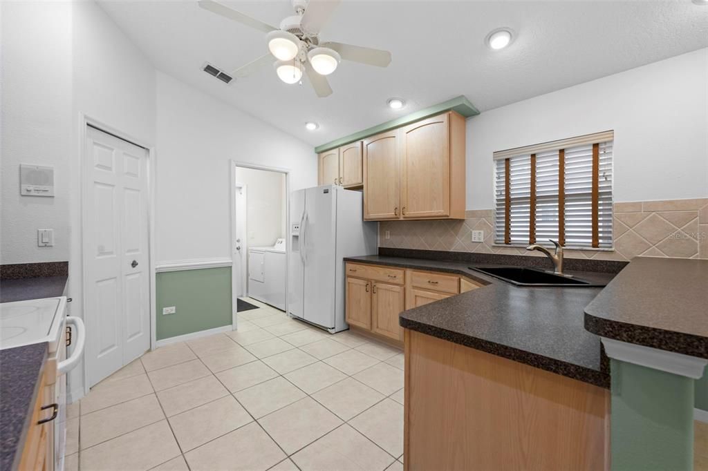 For Sale: $309,900 (2 beds, 2 baths, 1634 Square Feet)