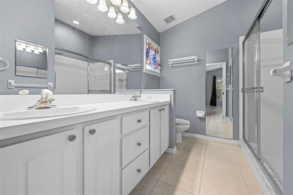 For Sale: $309,900 (2 beds, 2 baths, 1634 Square Feet)