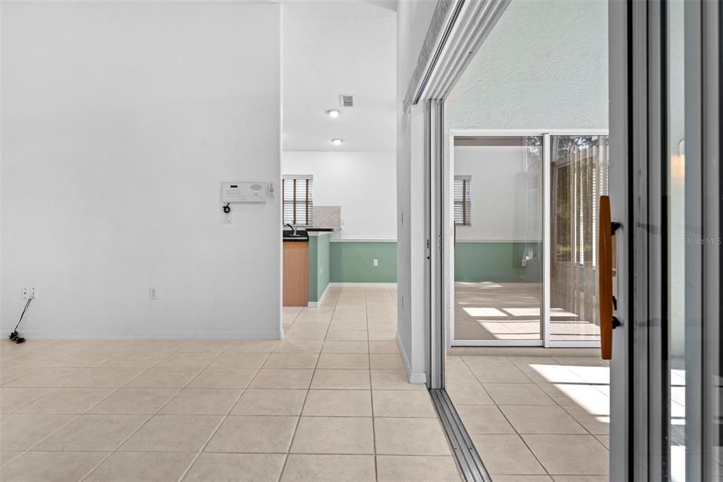 For Sale: $309,900 (2 beds, 2 baths, 1634 Square Feet)