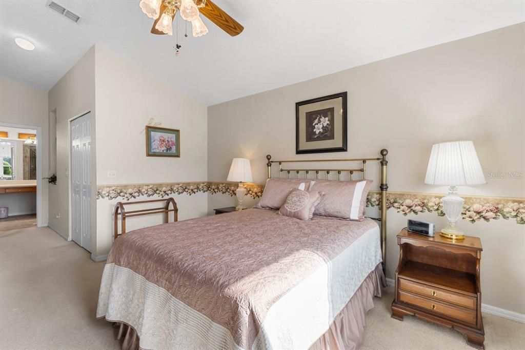 待售: $330,000 (2 贝兹, 2 浴室, 1603 平方英尺)