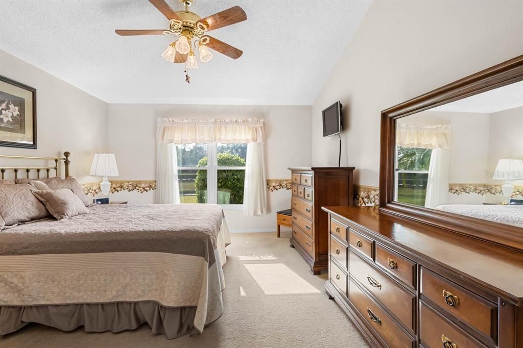 待售: $330,000 (2 贝兹, 2 浴室, 1603 平方英尺)