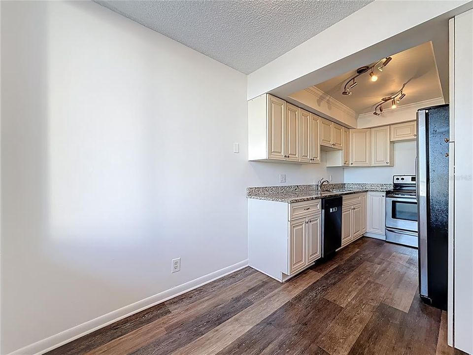 En Venta: $670,000 (2 camas, 2 baños, 1180 Pies cuadrados)