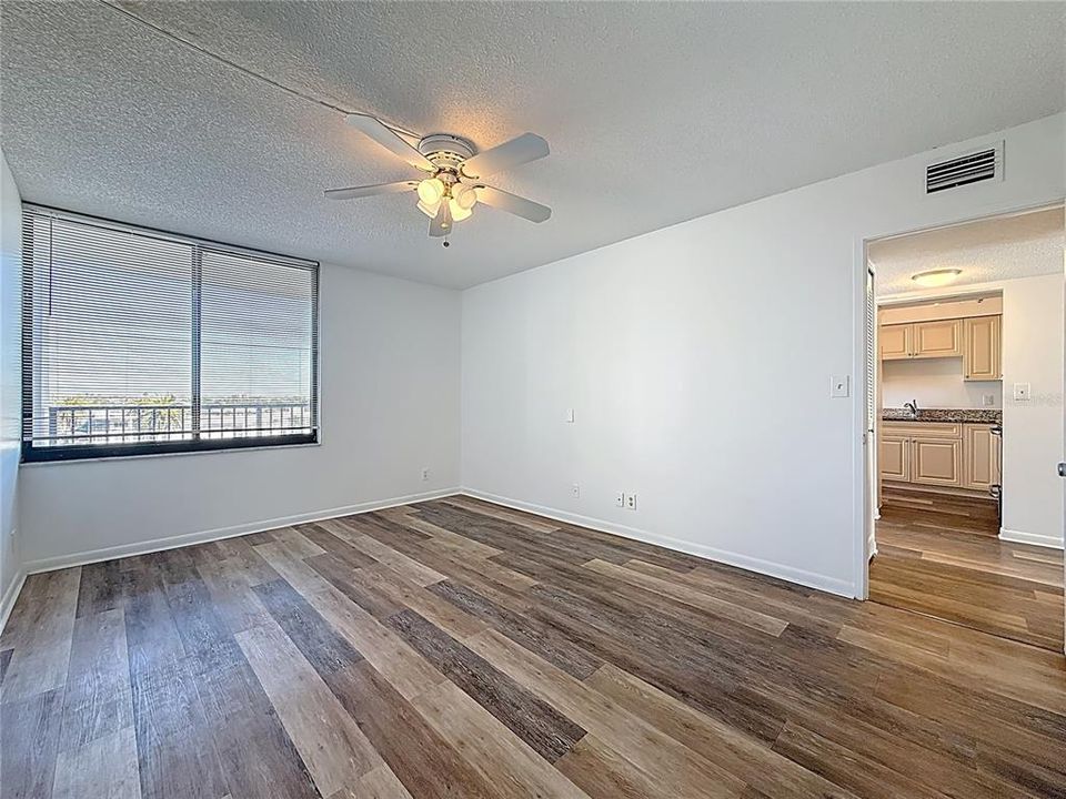 En Venta: $670,000 (2 camas, 2 baños, 1180 Pies cuadrados)