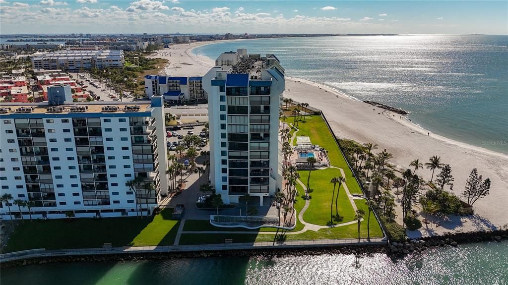 En Venta: $670,000 (2 camas, 2 baños, 1180 Pies cuadrados)