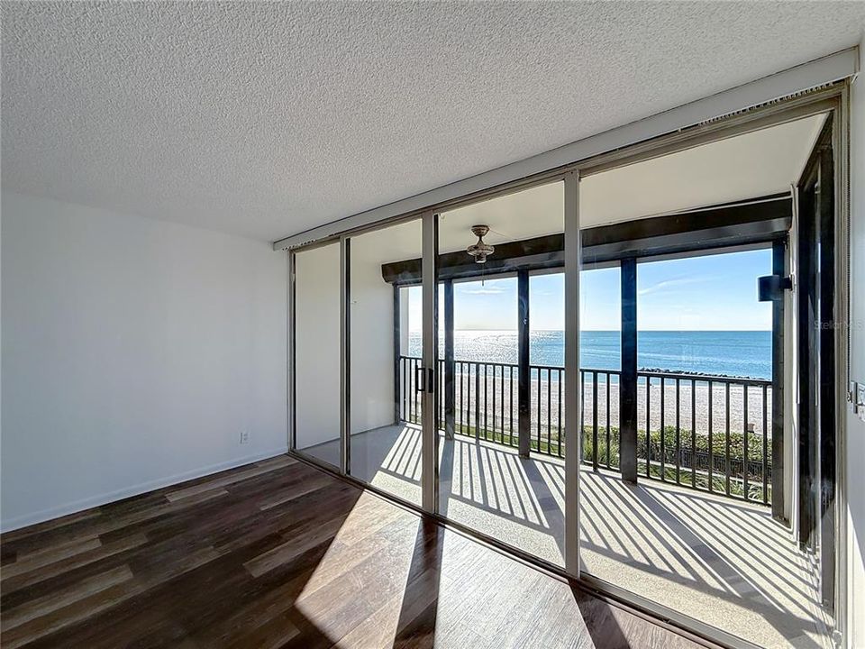 En Venta: $670,000 (2 camas, 2 baños, 1180 Pies cuadrados)