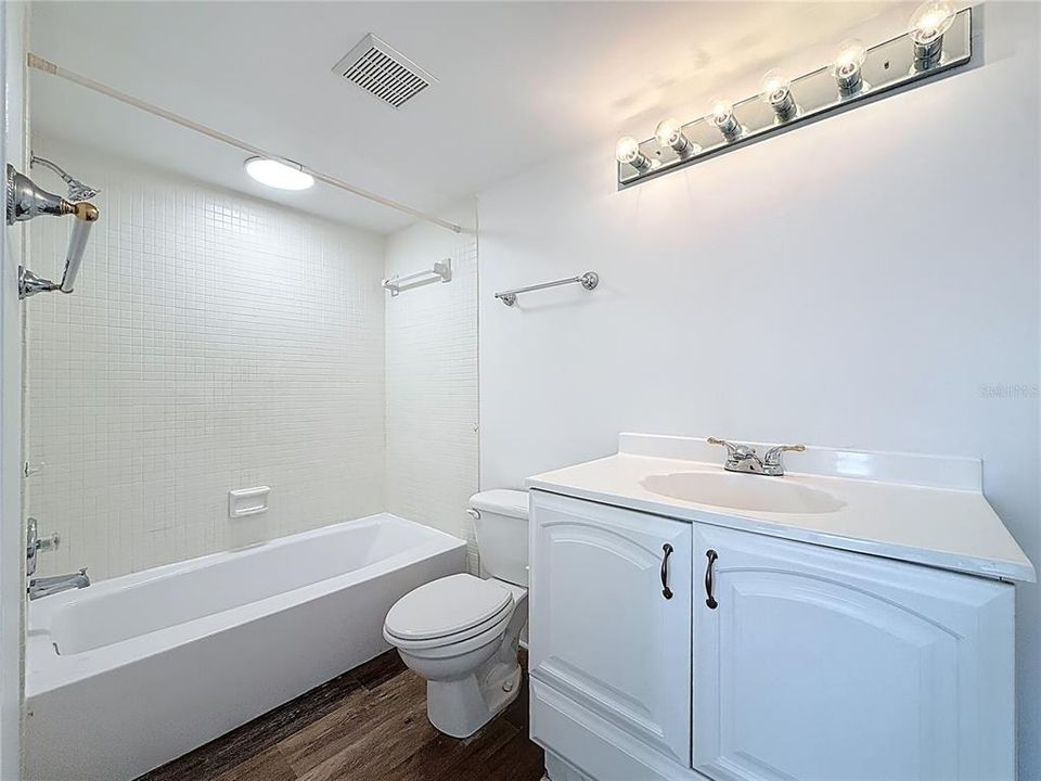 En Venta: $670,000 (2 camas, 2 baños, 1180 Pies cuadrados)