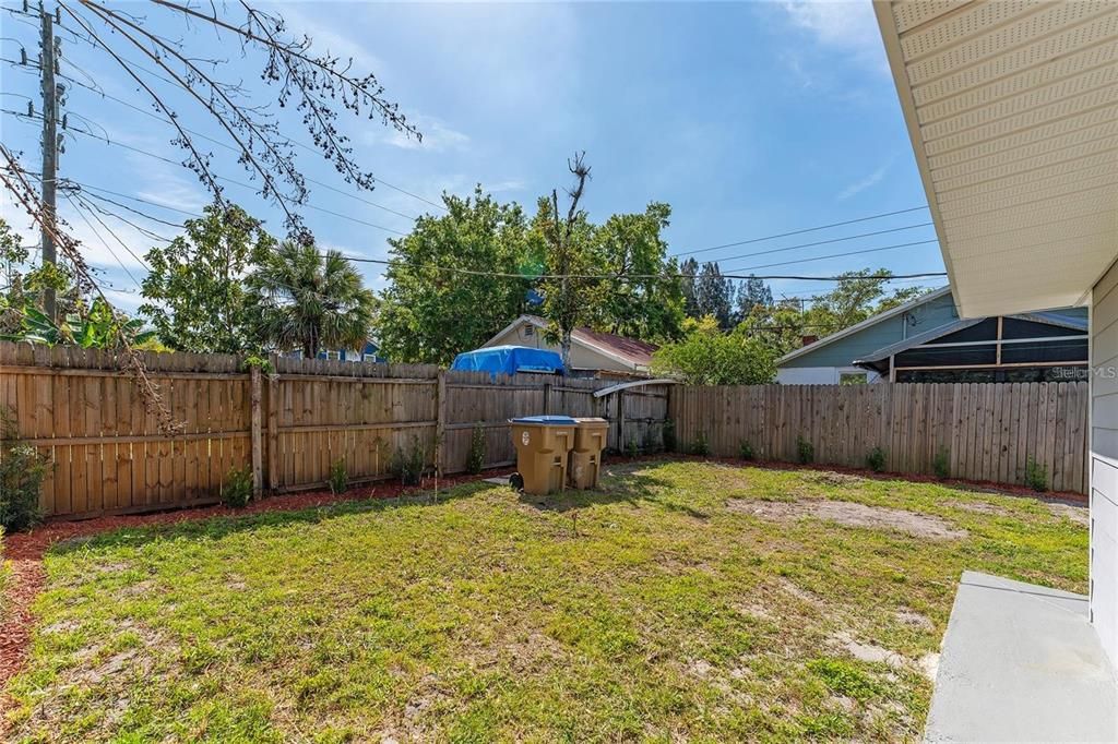 For Sale: $259,990 (3 beds, 2 baths, 1132 Square Feet)