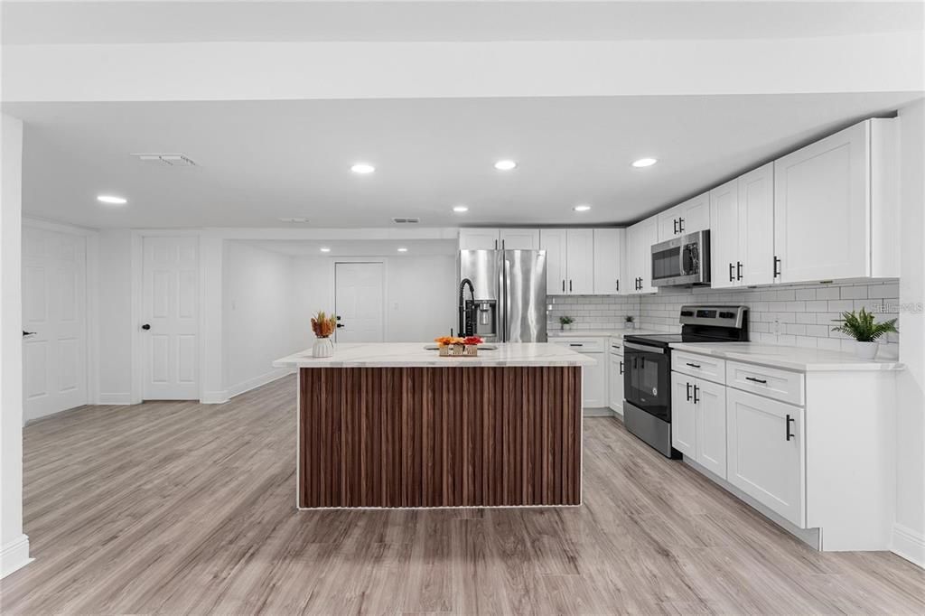 For Sale: $259,990 (3 beds, 2 baths, 1132 Square Feet)