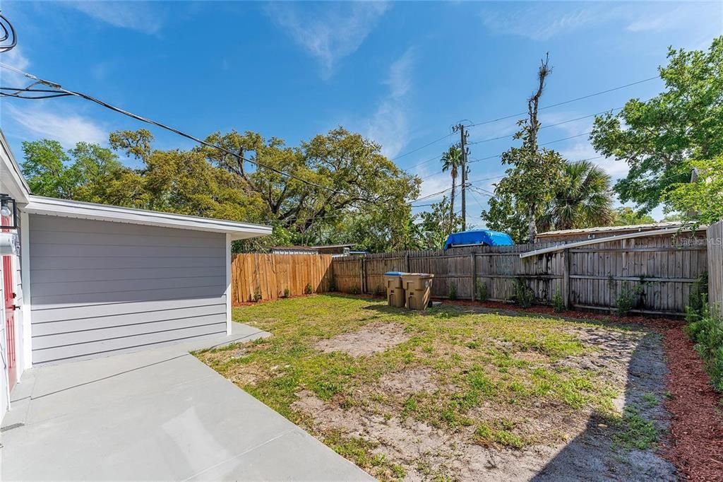 For Sale: $259,990 (3 beds, 2 baths, 1132 Square Feet)