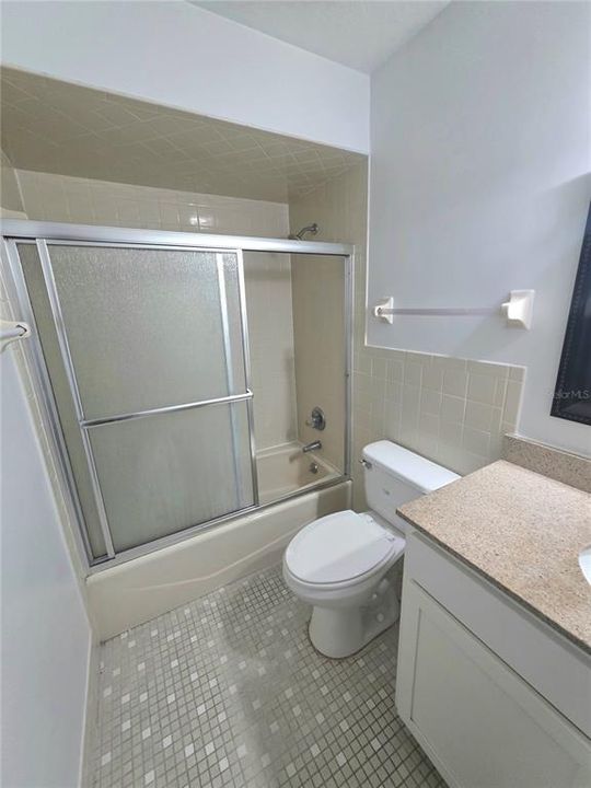 For Rent: $1,900 (3 beds, 2 baths, 1916 Square Feet)