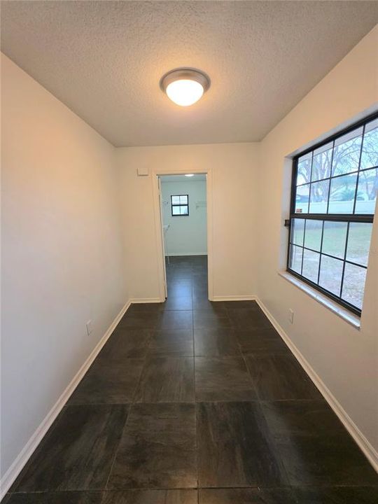 For Rent: $1,900 (3 beds, 2 baths, 1916 Square Feet)