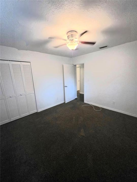 For Rent: $1,900 (3 beds, 2 baths, 1916 Square Feet)