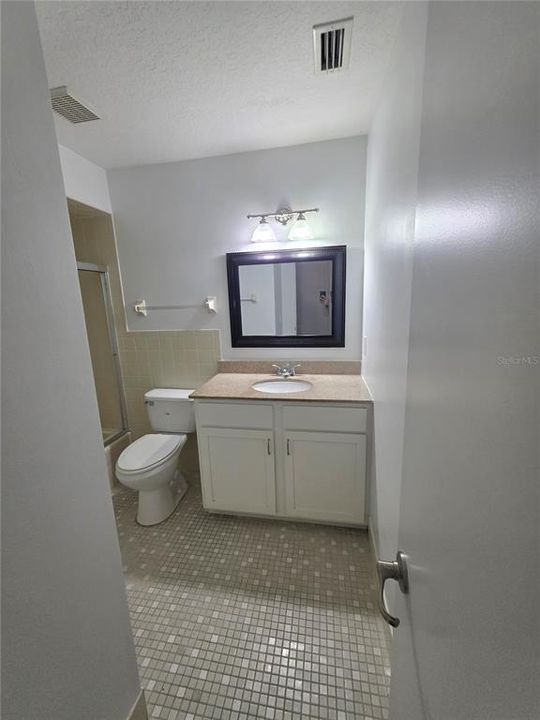 For Rent: $1,900 (3 beds, 2 baths, 1916 Square Feet)