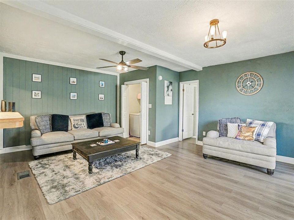 For Sale: $650,000 (5 beds, 3 baths, 2650 Square Feet)