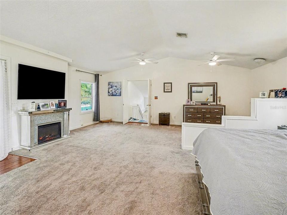 For Sale: $650,000 (5 beds, 3 baths, 2650 Square Feet)