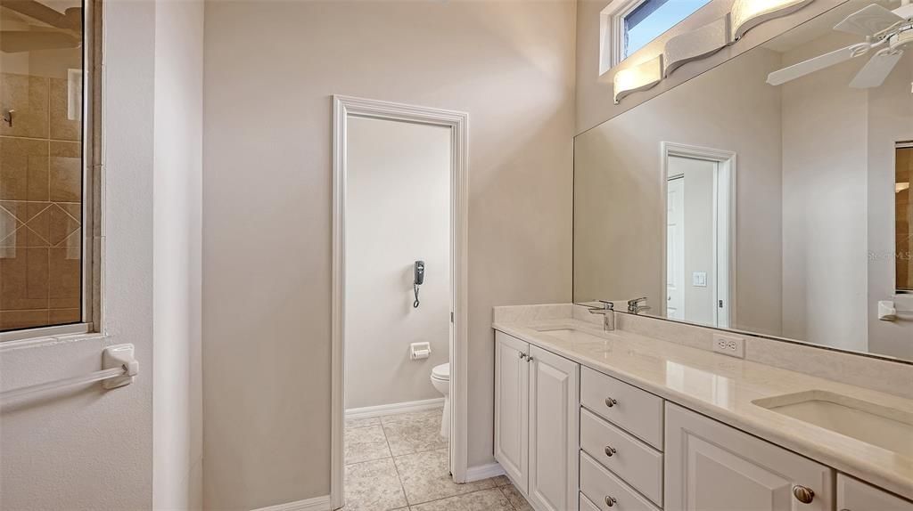 En Venta: $520,000 (3 camas, 2 baños, 2018 Pies cuadrados)