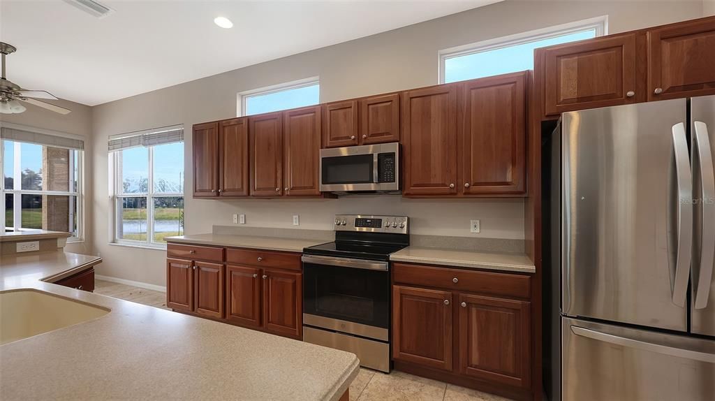 En Venta: $520,000 (3 camas, 2 baños, 2018 Pies cuadrados)