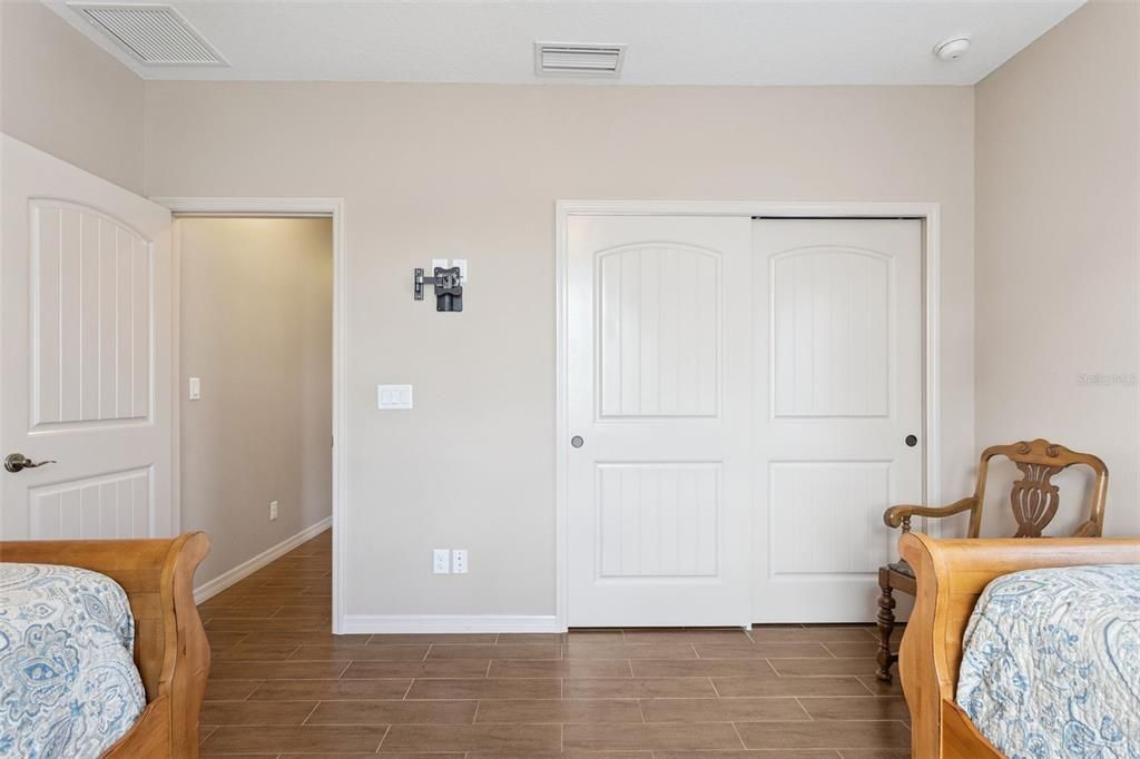 待售: $699,000 (3 贝兹, 2 浴室, 2106 平方英尺)